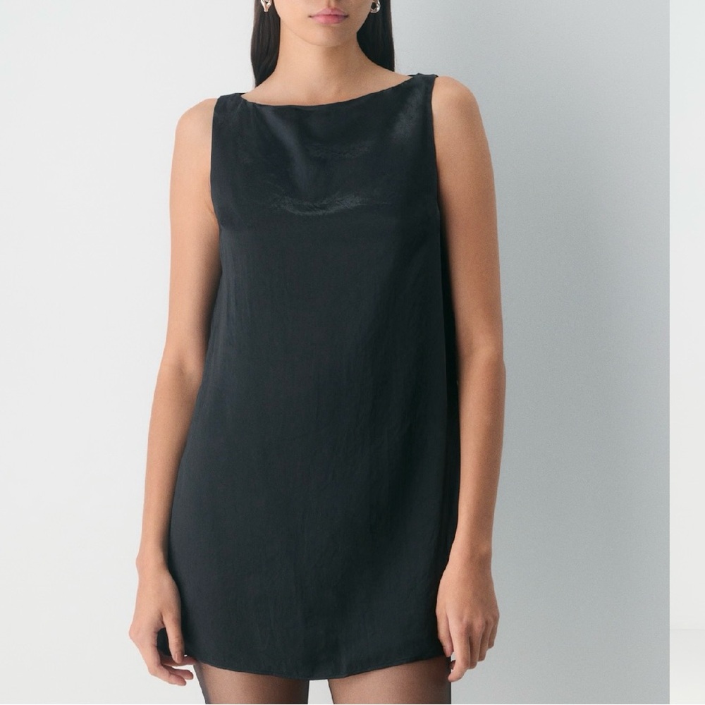 NWT Aritzia Era Satin Dress